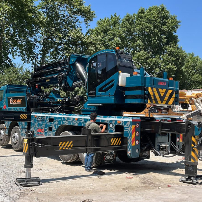 Mercedes AKC 55 TON 42 MT.